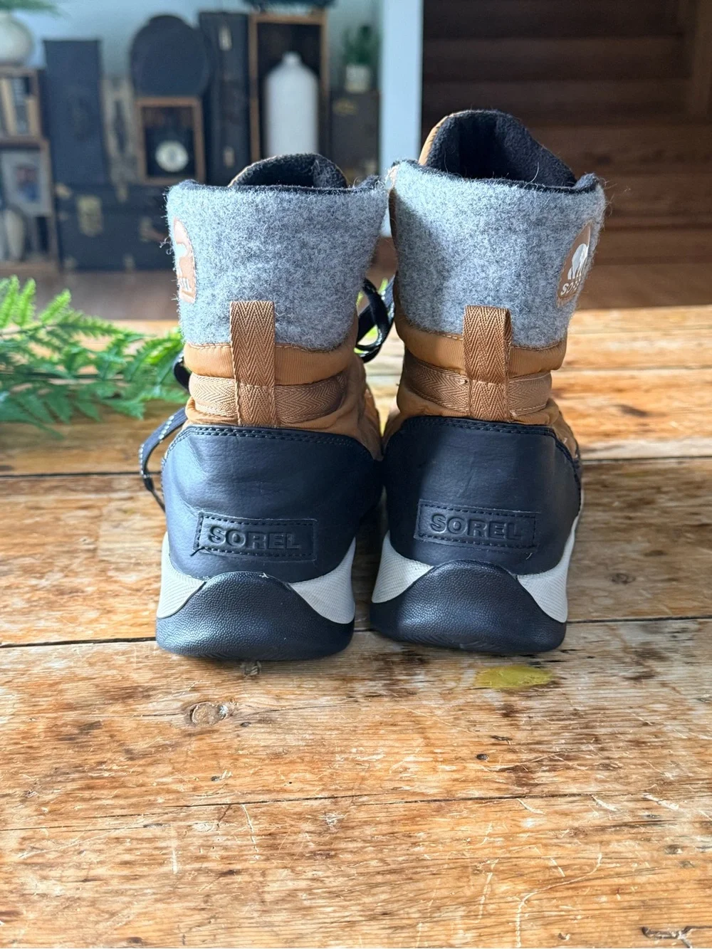 Sorel Camel and Black Lace-Up Winter Ankle Boots
